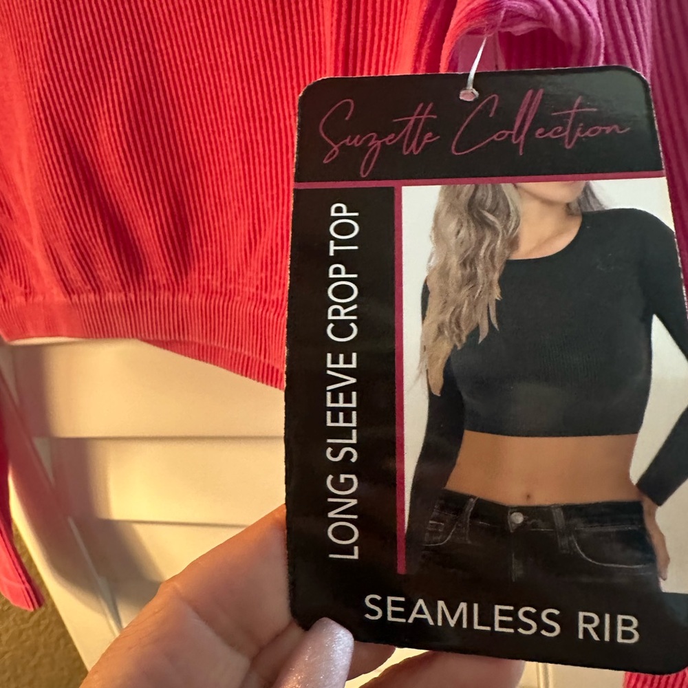 Suzette Collection Pink Ribbed Top - Picture 4 of 4